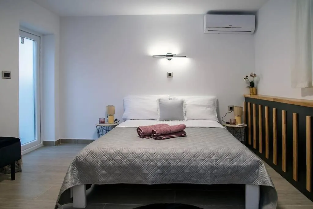 Apartment Shtorya - City Centre Apartman Split